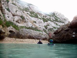 Nach 100 Treppen - der Einstieg am Strand